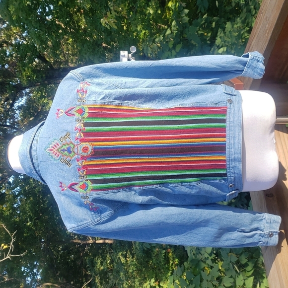 Tantrums boho Aztec tribal Mexican art Jean jacket medium - Picture 5 of 8